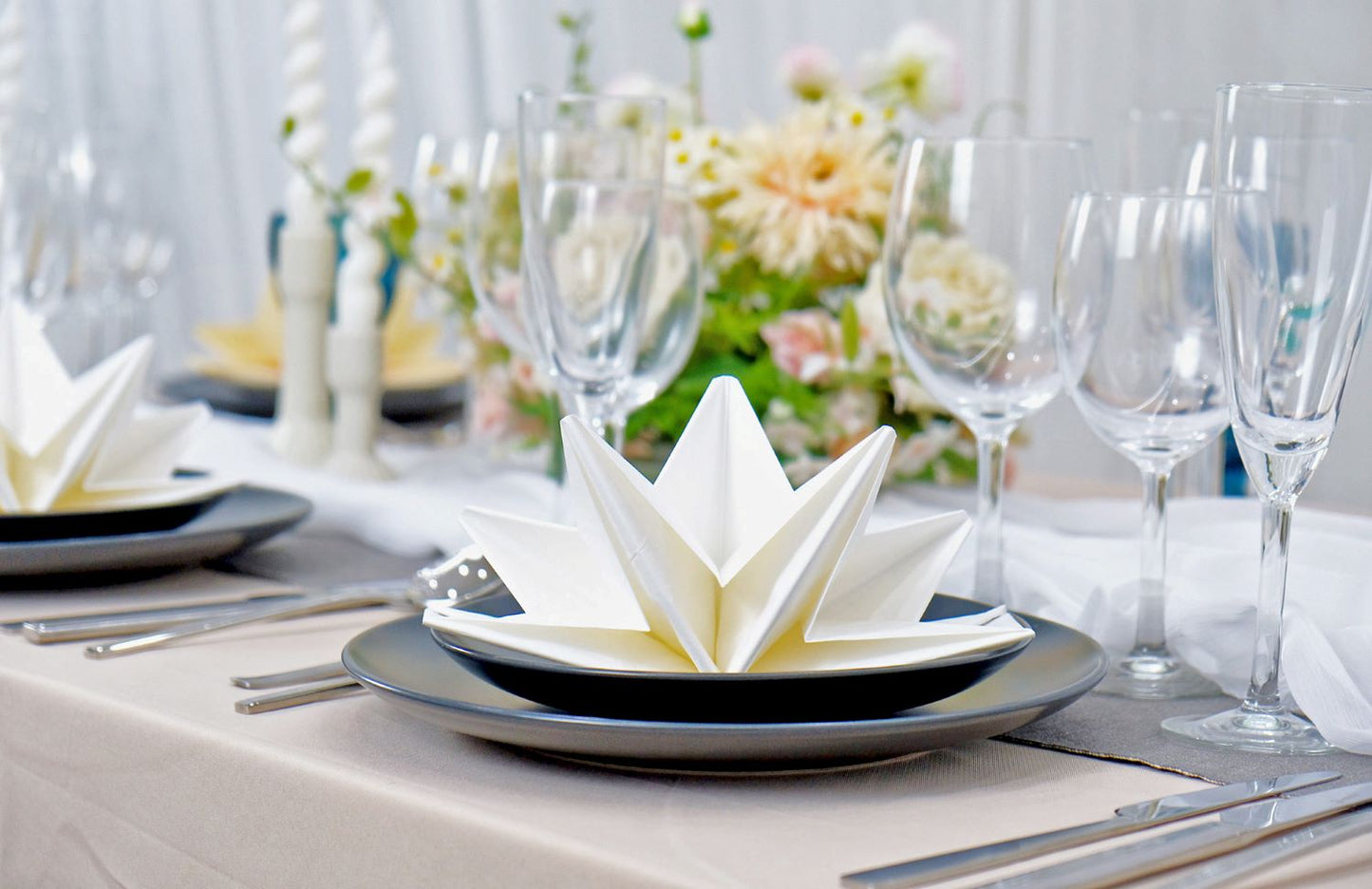 WEDDING SERVIETTES / NAPKINS IN WHITE CREAM AND SILVER GREY